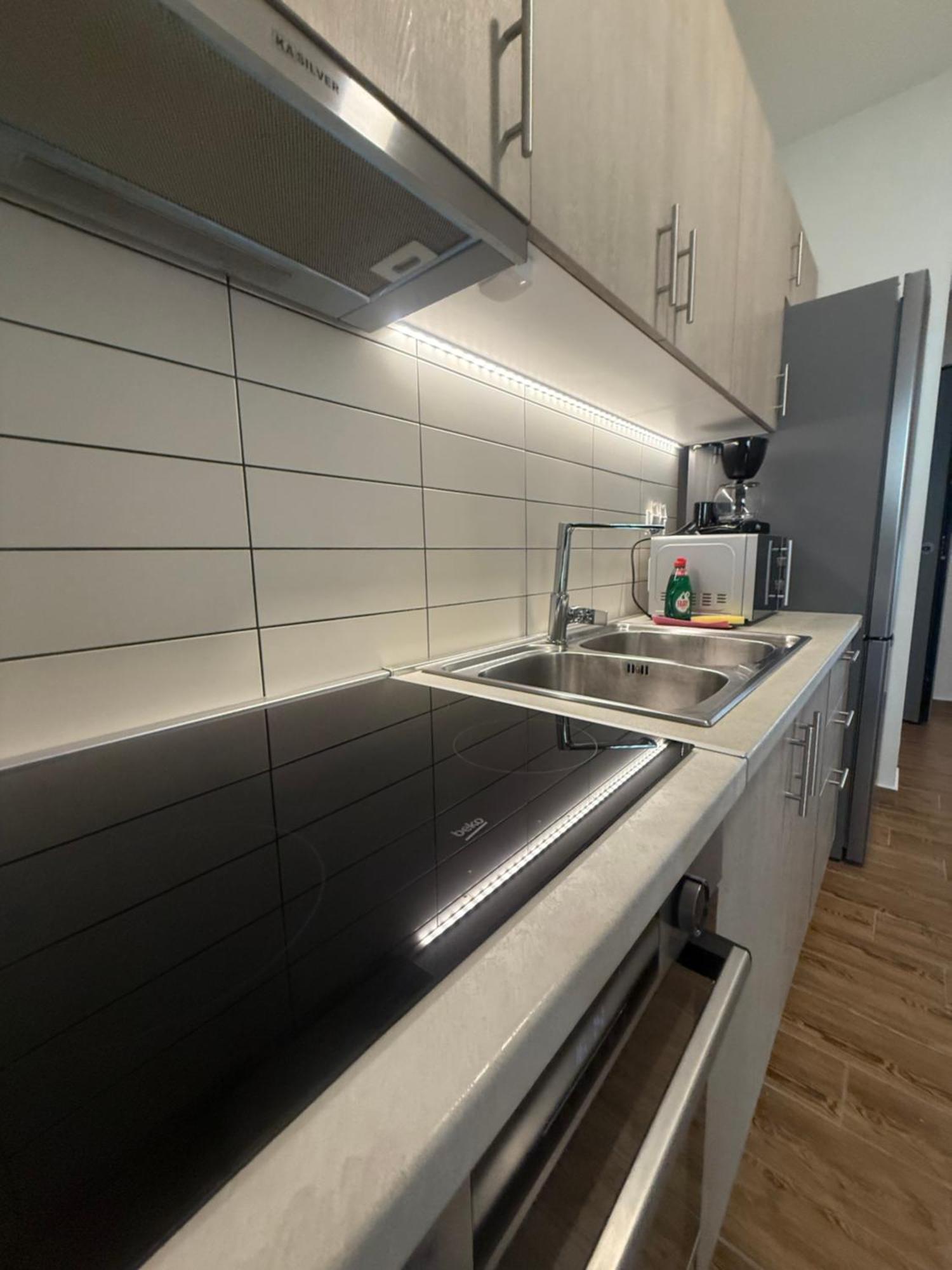 Aqua Mare Luxury Apartments Paralía Екстериор снимка