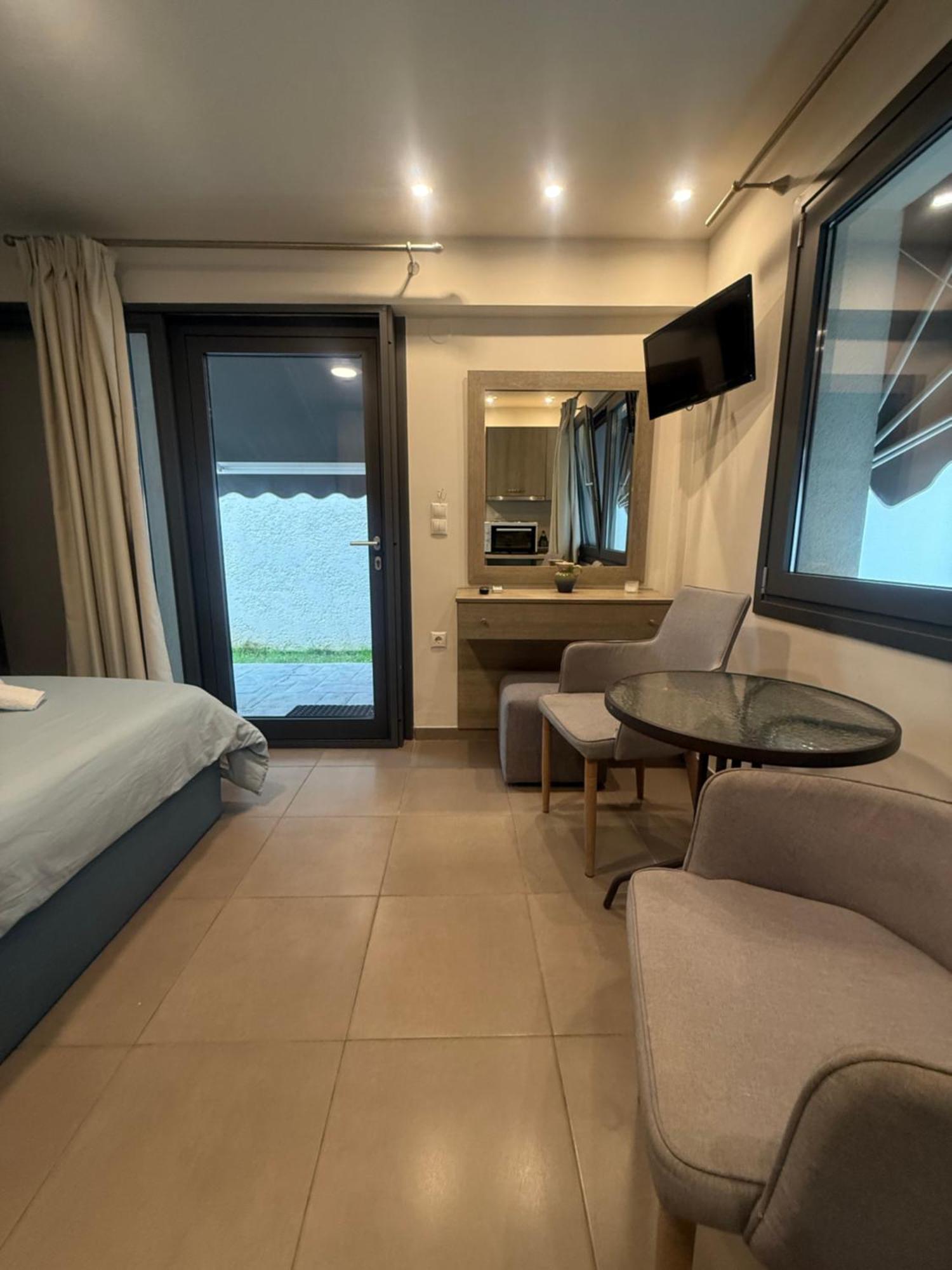 Aqua Mare Luxury Apartments Paralía Стая снимка