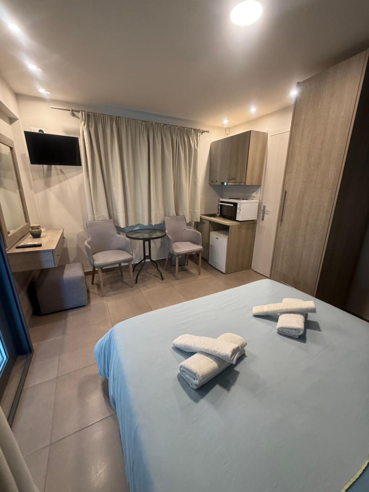 Aqua Mare Luxury Apartments Paralía Стая снимка